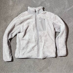 Nike womans Fleece Jacket - White